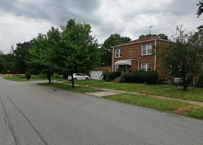 834 Happy Home -Peaceful Private Rms With Laundry