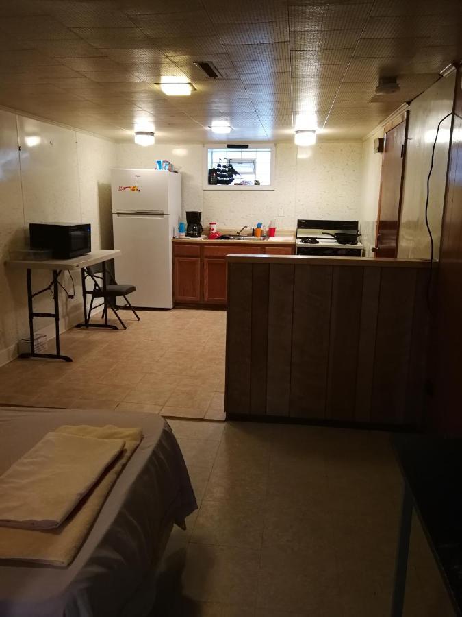 834 Happy -peaceful Private Rms With Laundry *