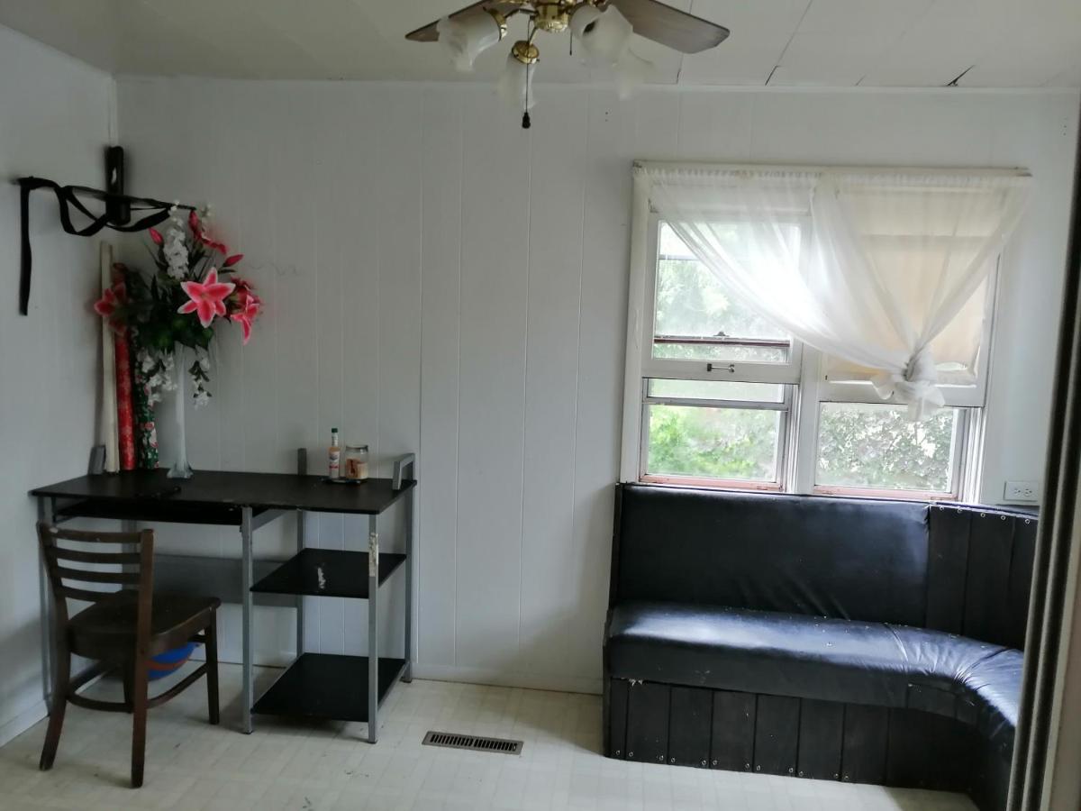 Homestay 834 Happy -peaceful Private Rms With Laundry Chicago Heights