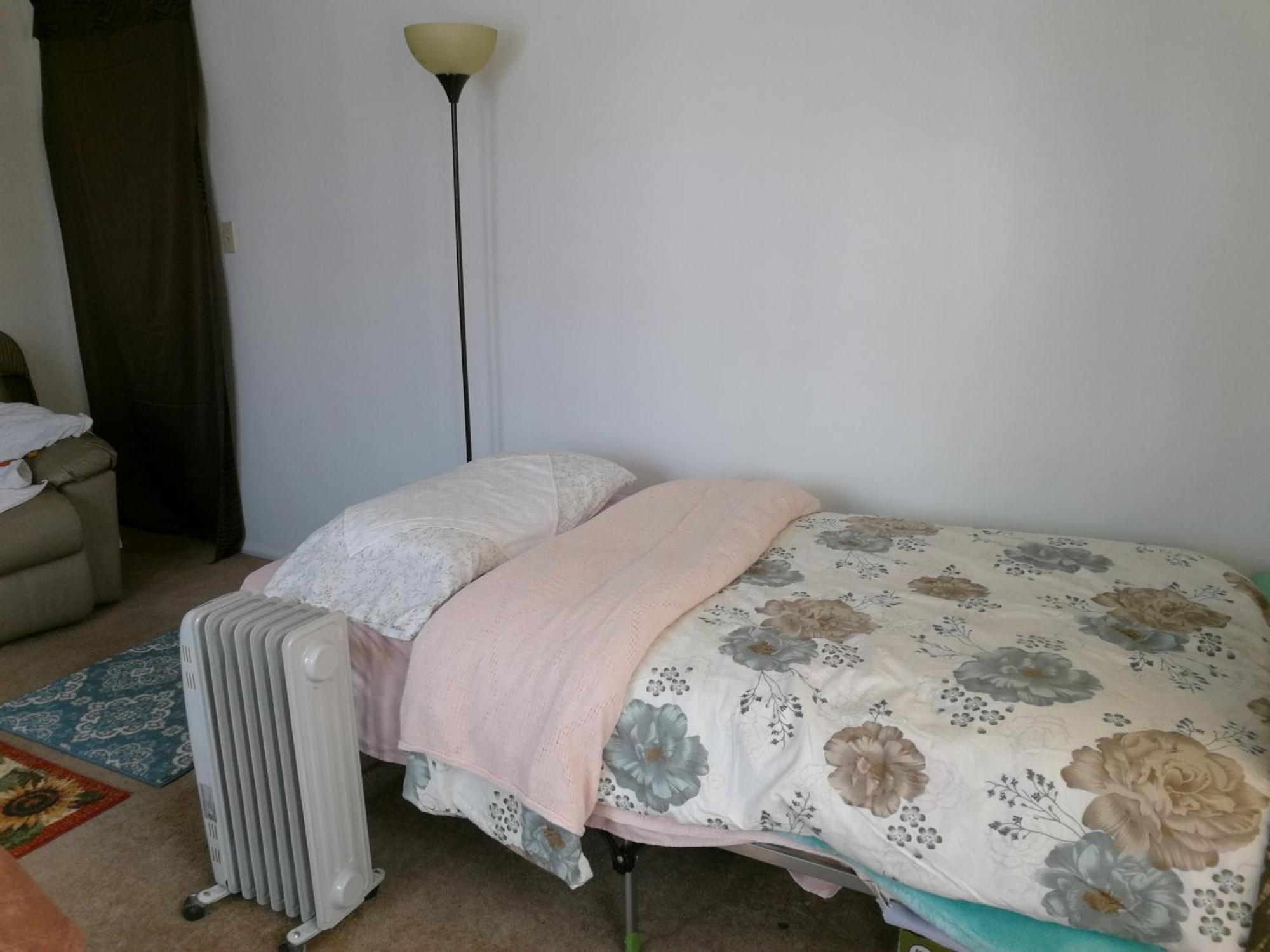 834 Happy -peaceful Private Rms With Laundry