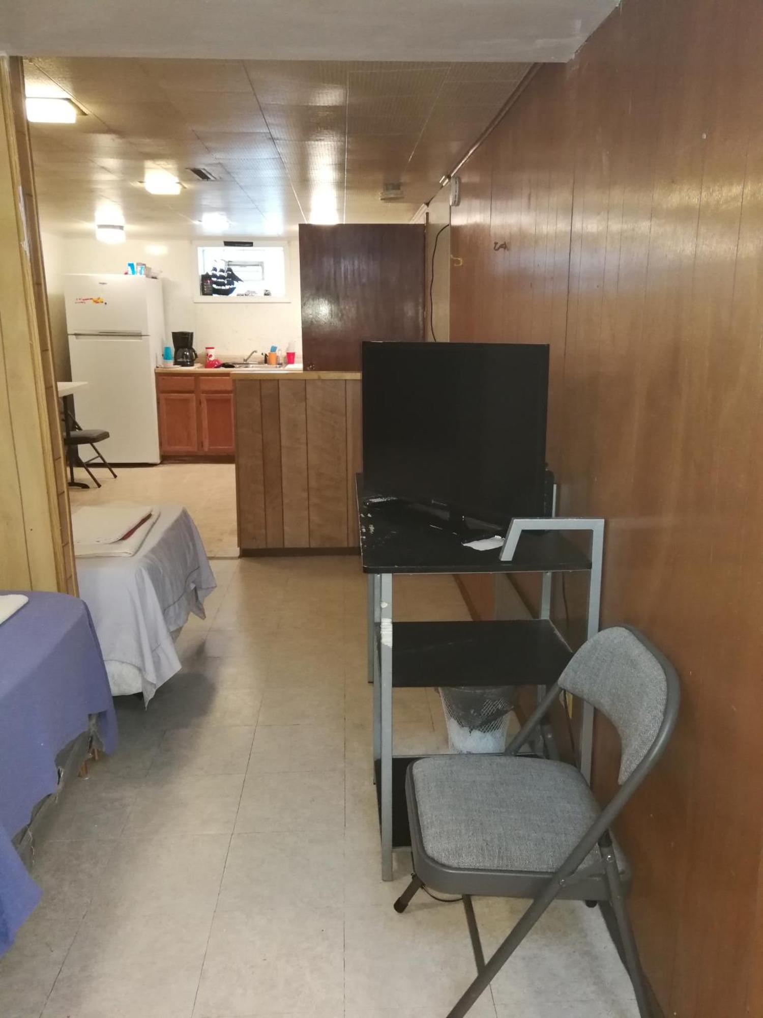 834 Happy -peaceful Private Rms With Laundry Habitación en casa particular *